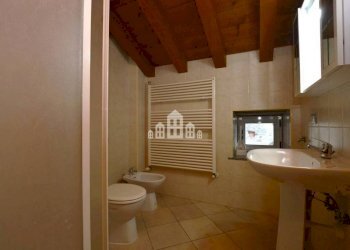 Bagno - Four-room apartment via Bora, 12, Brosso - photo 14