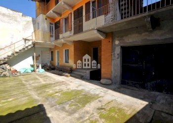 facciata - Casa indipendente via Sissoldo, 3, San Martino Canavese - foto 8