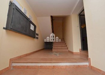 Vano scala - Two-room apartment via Bora, 12, Brosso - photo 11