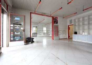 IMG_9043.JPG - Locale Commerciale Viale Anconetta 90, Vicenza - foto 2