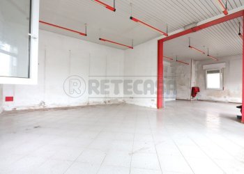 IMG_9058.JPG - Locale Commerciale Viale Anconetta 90, Vicenza - foto 16