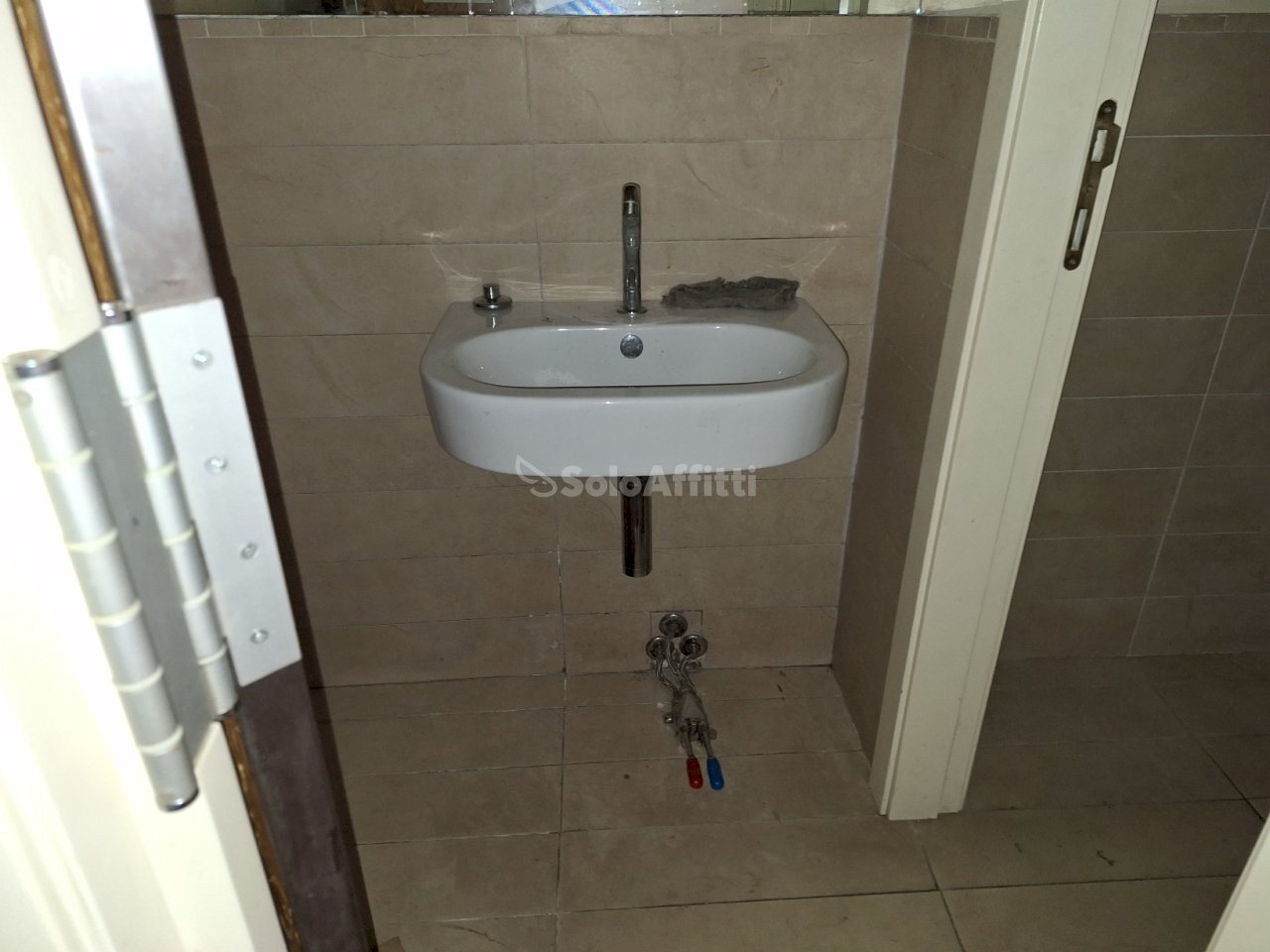 BAGNO - Locale Commerciale Via Aurelio Saffi, Rimini - foto 3