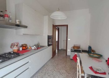 WhatsApp Image 2024-05-30 at 20.11.31 (4).jpeg - Four-room apartment Via Valerio Laspro 61, Salerno - photo 8