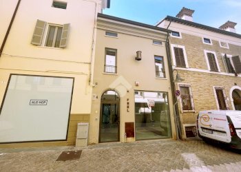 Negozio Via Manfredo Fanti, Ravenna - foto 2