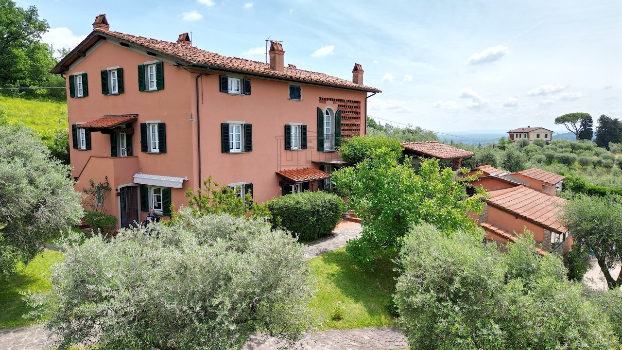 vendesi casa colonica ristrutturata con piscina lu - Casale Via Pieroni, Lucca - foto 2