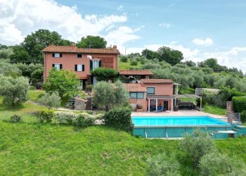 vendesi casa colonica ristrutturata con piscina lu - Casale Via Pieroni, Lucca - foto 4