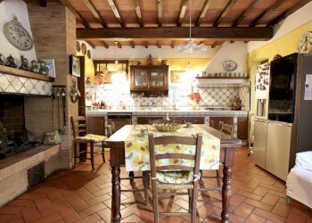 vendesi casa colonica ristrutturata con piscina lu - Casale Via Pieroni, Lucca - foto 15