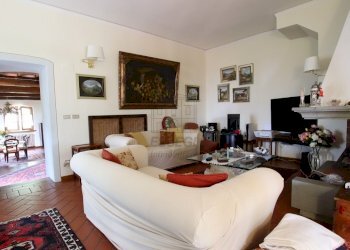 vendesi casa colonica ristrutturata con piscina lu - Casale Via Pieroni, Lucca - foto 16