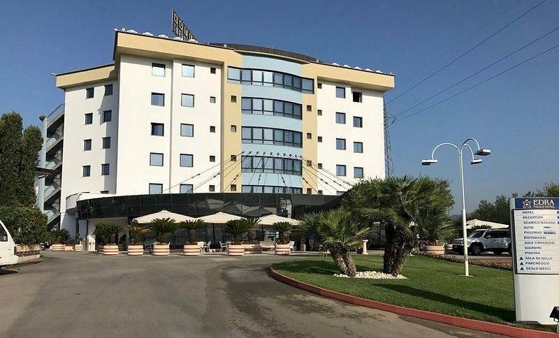 Zona - Hotel via Cassino, Roma - photo 2