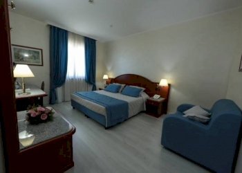 Camera da letto - Hotel via Cassino, Roma - foto 19