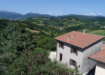 Villa Nocera Umbra-Castrucciano, Nocera Umbra - foto 1