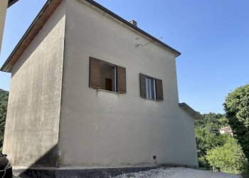 Villa Nocera Umbra-Castrucciano, Nocera Umbra - foto 10