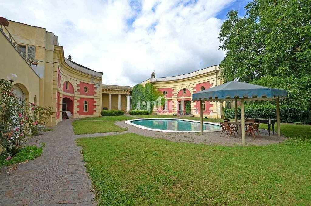 Piscina - Villa via Camillo Benso di Cavour, 45, Terruggia - foto 1