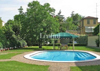 Piscina - Villa via Camillo Benso di Cavour, 45, Terruggia - foto 8