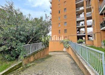 Balcone - Box corso Duca d'Aosta, 7, Casale Monferrato - foto 6