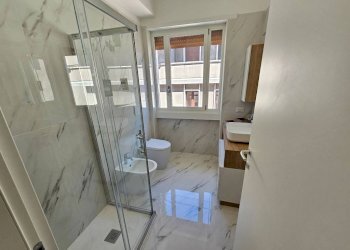 bagno - Appartamento via Giovanni Bagaini, 6, Varese - foto 16