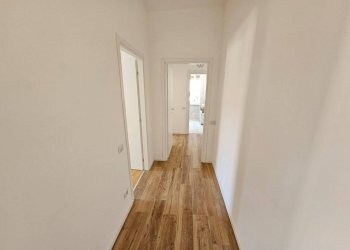 corridoio - Appartamento via Giovanni Bagaini, 6, Varese - foto 26