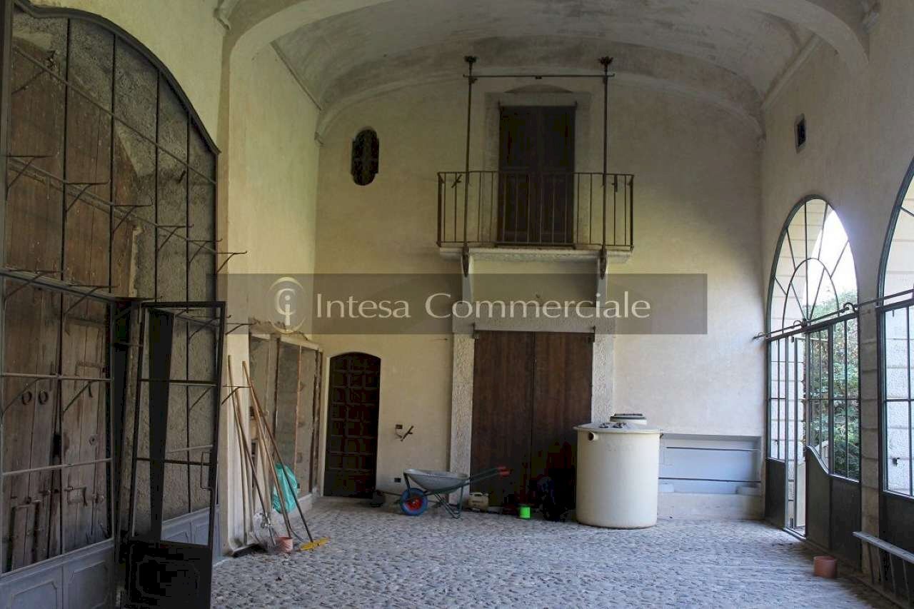 corpo antistante ala ovest ( portone ingresso + ap - Palazzo Storico Nuvolera - foto 2