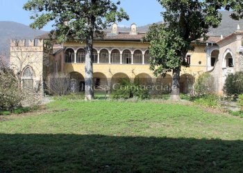 corpo ala ovest con giardini - Palazzo Storico Nuvolera - foto 1