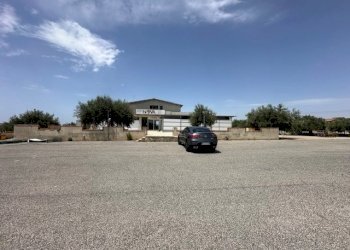 IMG_1585.jpg - Magazzino SP96 2, Modica - foto 1