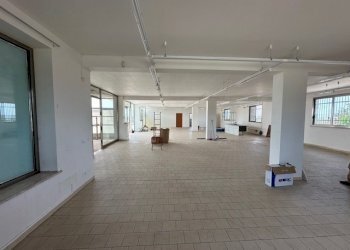 IMG_1568.jpg - Magazzino SP96 2, Modica - foto 4