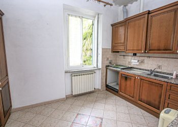 cucina - Appartamento Salita Castrofino, Genova - foto 11