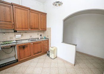 cucina - Appartamento Salita Castrofino, Genova - foto 12