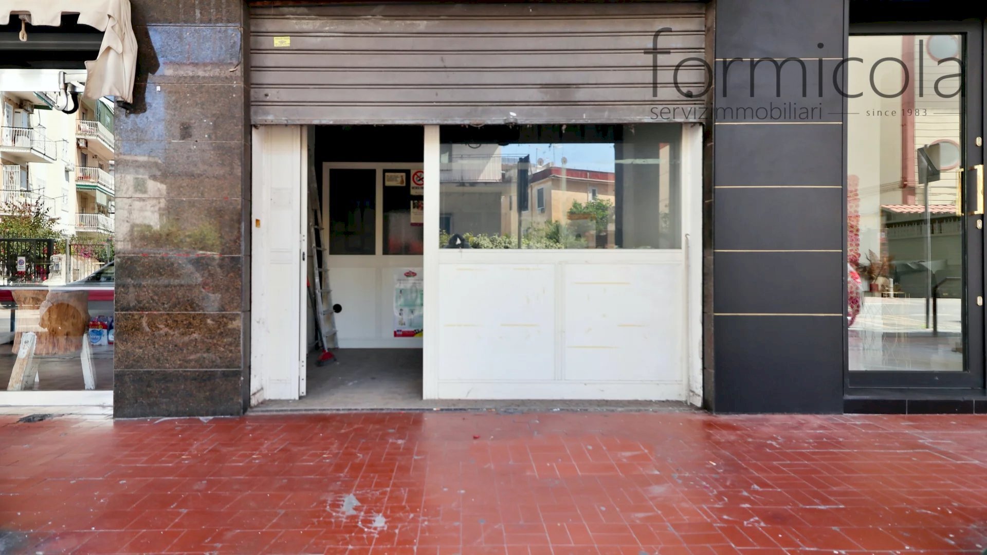 Shop Napoli - photo 1