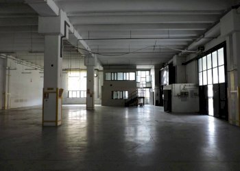 interno - Capannone via ai Piani di Sant'Eusebio, 39, Genova - foto 9