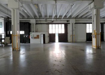 interno - Capannone via ai Piani di Sant'Eusebio, 39, Genova - foto 10