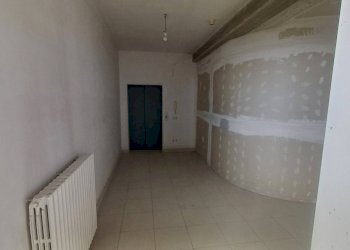 Commercial Premises Via Galileo Galilei, Giulianova - photo 4