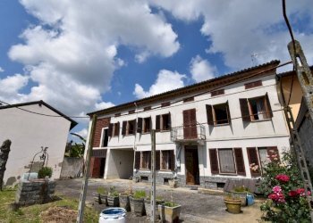 Facciata - Rustico via Collina Forni, Montaldo Scarampi - foto 1