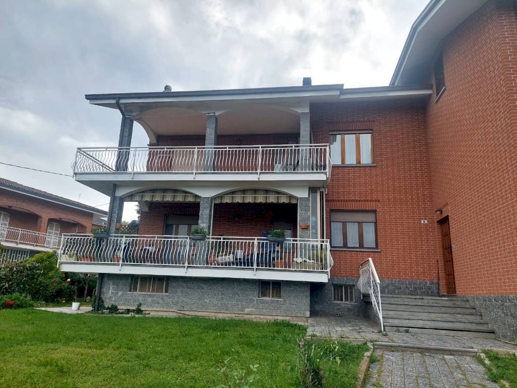 Facciata - Appartamento via Noiso, Montegrosso d'Asti - foto 2