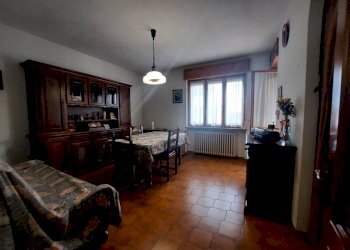 Salone - Appartamento via Noiso, Montegrosso d'Asti - foto 11