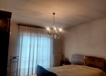 Camera da letto - Apartment via Noiso, Montegrosso d'Asti - photo 15