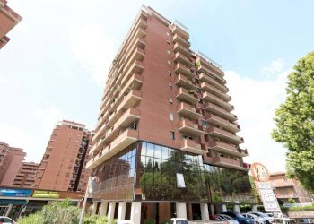 facciata - Ufficio Via Francesco Briganti 127, Perugia - foto 2