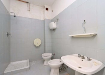 bagno - Ufficio Via Francesco Briganti 127, Perugia - foto 7