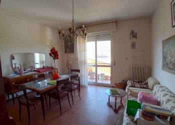 sala da pranzo - Appartamento Via Isonzo 2, Tocco da Casauria - foto 6