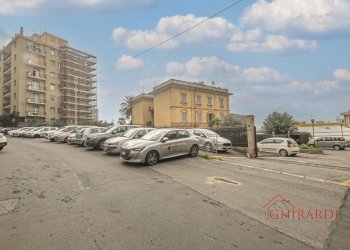 3.2 ESTERNO.jpg - Box VIA DELL'ACCIAIO  21, Genova - foto 12