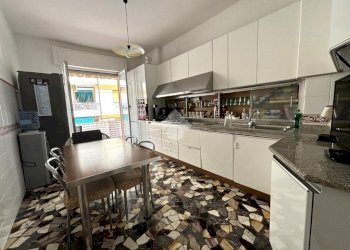 Four-room apartment Via Giacomo Poirè, Sant'Olcese - photo 2