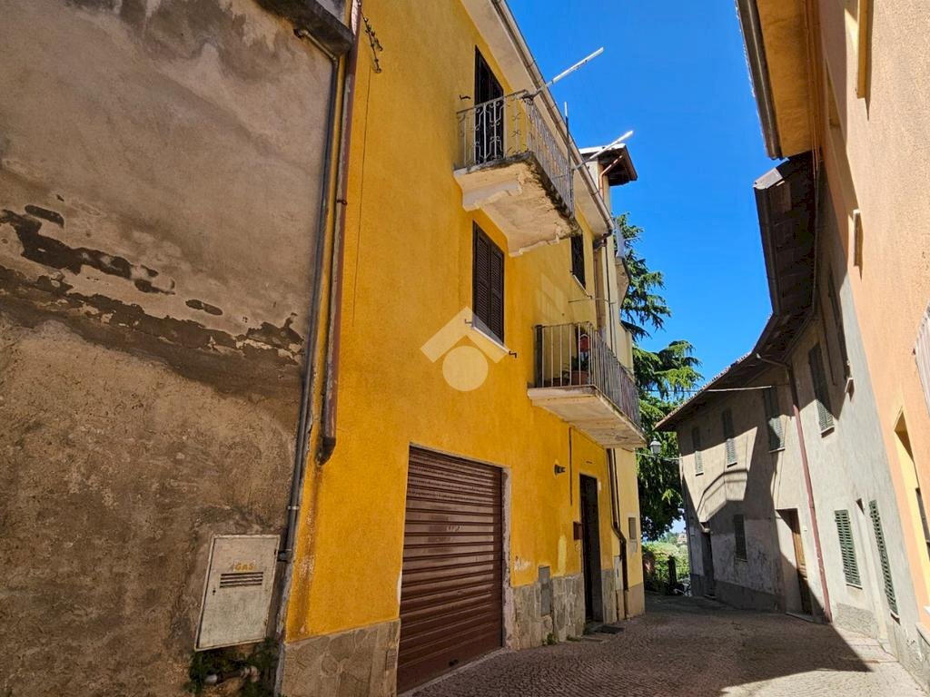 Casa semi indipendente Via Giuseppe Garibaldi, Castel Rocchero - foto 2