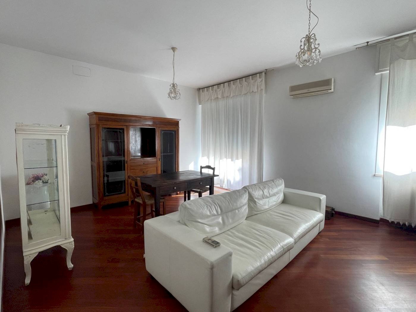 Four-room apartment Via Alfredo Oriani, Ravenna (neighborhood Centro Storico) - photo 1