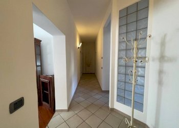 Four-room apartment Via Alfredo Oriani, Ravenna (neighborhood Centro Storico) - photo 4