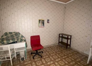 Stanza arredata - Apartment piazza Duomo, Carini - photo 18