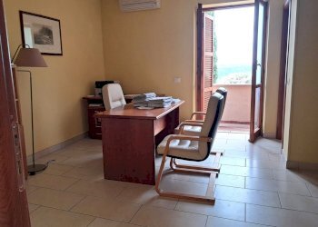 WhatsApp Image 2024-05-31 at 12.34.44 (1).jpeg - Locale Commerciale Via delle Piagge, Tivoli - foto 8