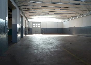 interno - Capannone via Papa Giovanni XXIII 100, Cardano al Campo - foto 1