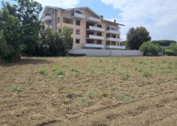 Terreno agricolo VIA BERLINGUER, Città Sant'Angelo - foto 4