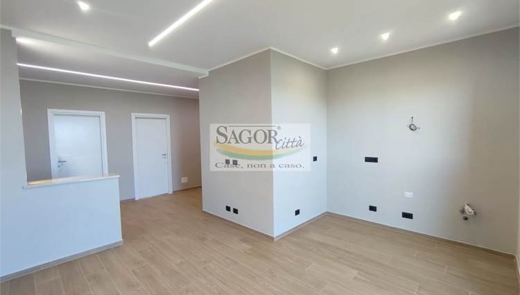 Three-room apartment Airasca - photo 1