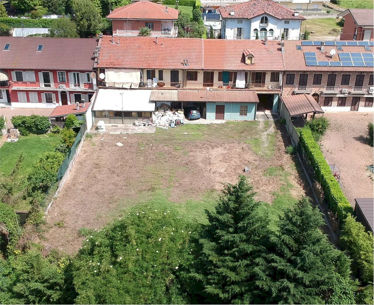 Stable - Palace Corneliano d'Alba - photo 2