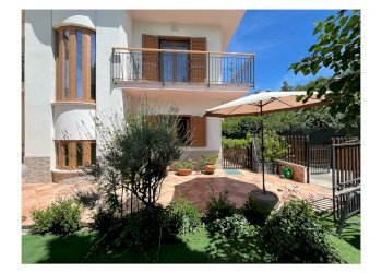 Terraced Villa Via Menedeleev 14, Pesche, Italia, 14, Pesche - photo 10